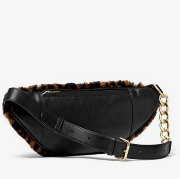 Michael Kors Mott MD Waistpack - Picture 2 of 5